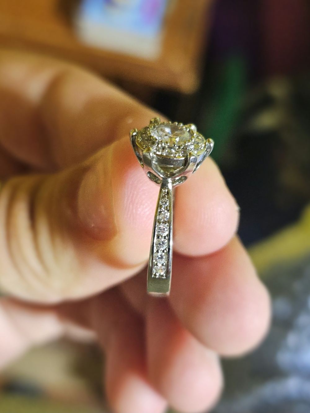 925 Sterling Silver Round Halo CZ Engagement / Cocktail Ring